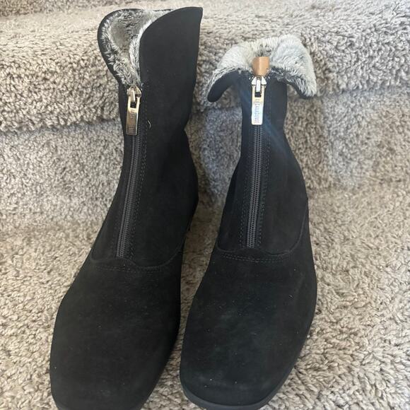 La Canadienne Evitta Booties $485 - Picture 2 of 7